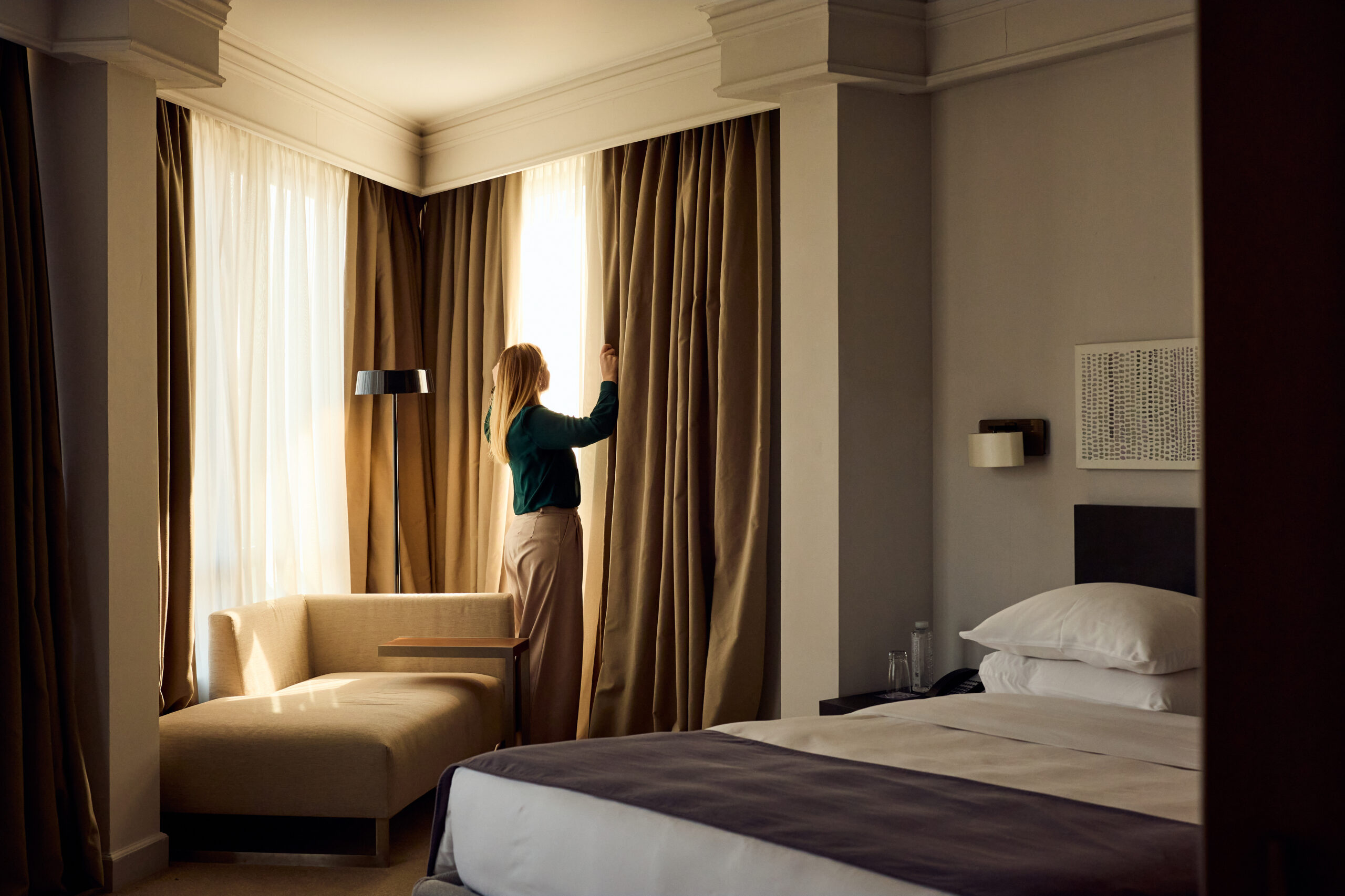 Konsalting u hotelijerstvu - Provera osvetljenja i zavesa - House Keep